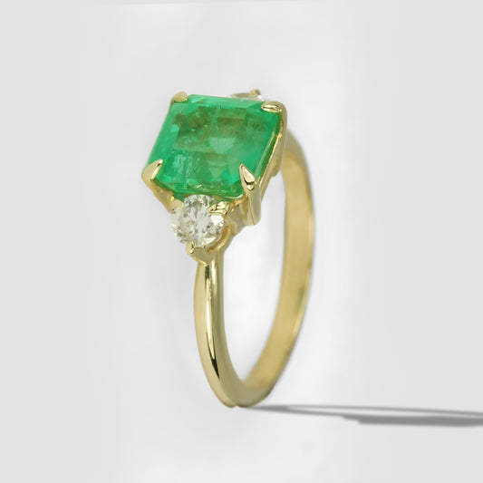 Genuine Natural Certified Green Emerald Solitaire 5.25 Carat Stone 925 Sterling Silver Ring yellow Plated Ring