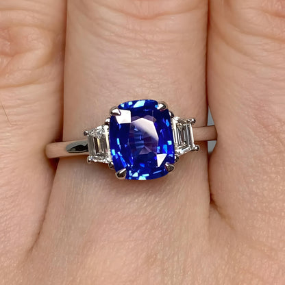 Exceptional IGI Certified 3.2 Ctw Vivid Blue Ceylon Sapphire & VVS Diamond 18K White Gold Ring Engagement Ring