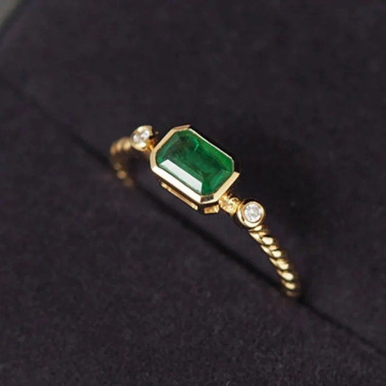 Natural Emerald 4.25 Carat Ring, 14k Yellow Gold, Handmade Ring For Men And Woman, Christmas Gift.