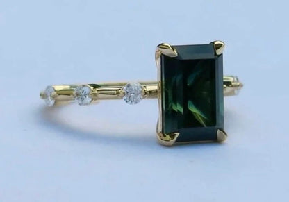 Rīḥān Teal Sapphire Gold-Plated Ring