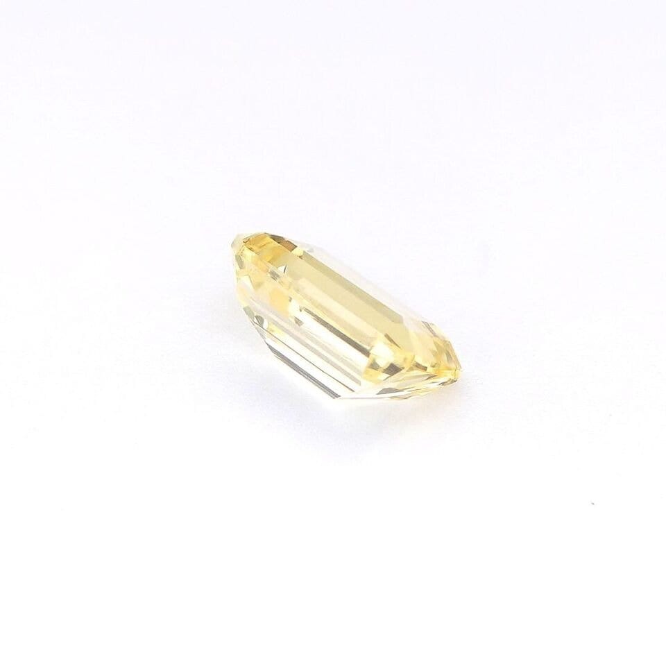 IGI Certified Natural Earth Mined Ceylon 3ct Yellow Sapphire Loose Gemstone For Ring Pendant