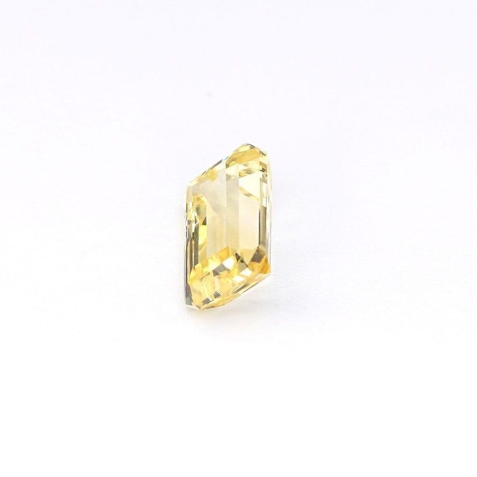 IGI Certified Natural Earth Mined Ceylon 3ct Yellow Sapphire Loose Gemstone For Ring Pendant