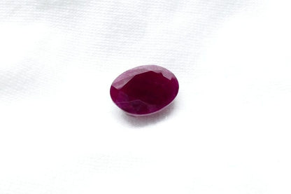 IGI Certified 5.55 carat Ruby Gemstone, Loose Natural Certified Ruby Anniversary Gift