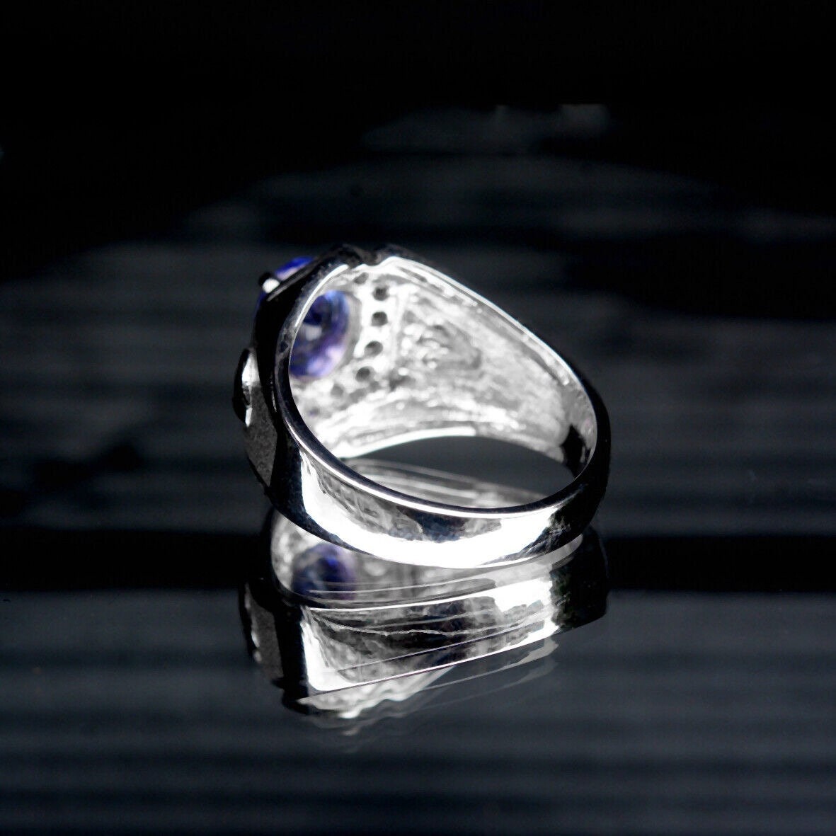 Layl Tanzanite Silver Engagement Ring