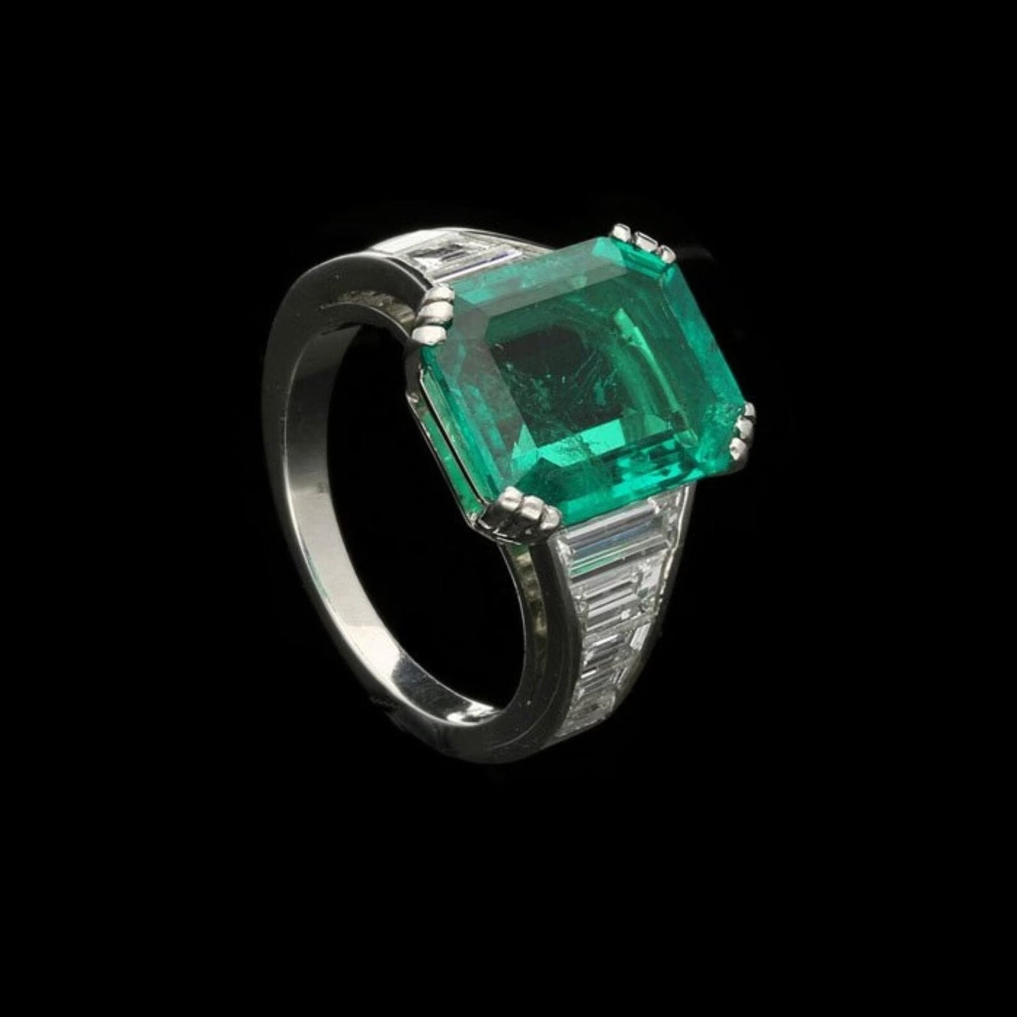 IGI Certified Gemstone Emerald cut Emerald engagement ring in 18k white Gold Ring Colombia Emerald Anniversary Gift