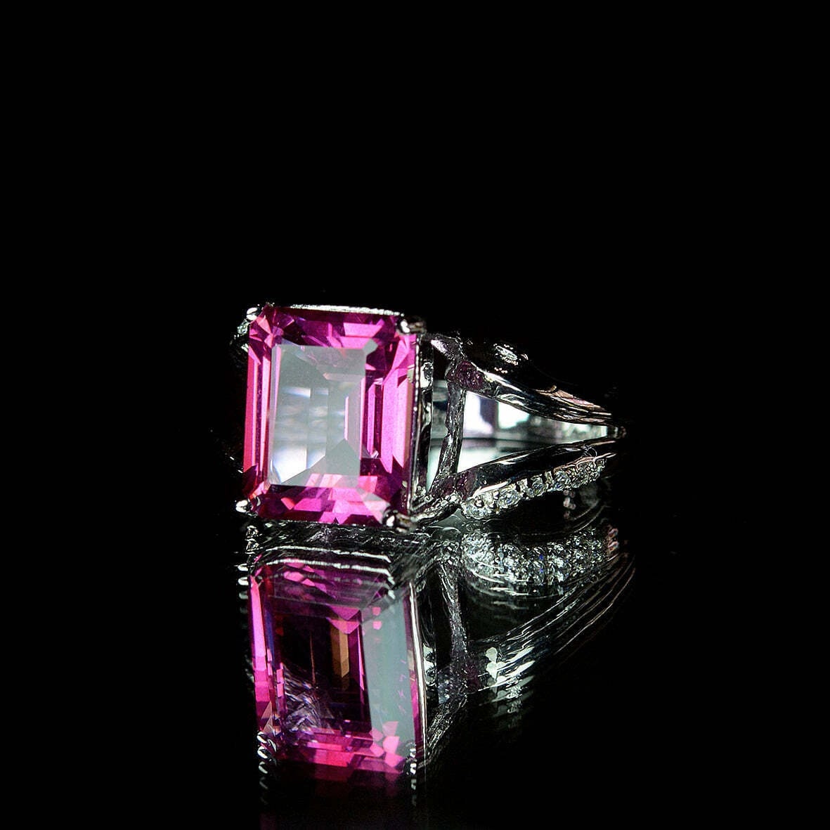 Wardah Pink Topaz Silver Ring