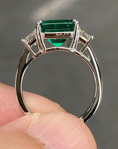 Exceptional IGI 4.3 Ctw Top Green Colombian Emerald & Moissanite 18k White Gold Ring Vivid Three Stone Engagement Cocktail Ring