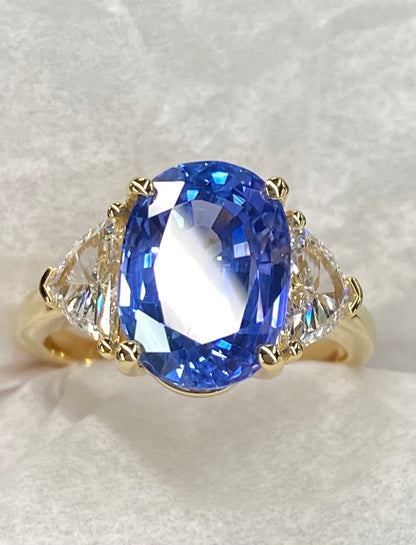 Stunning IGI Certified 6 Ctw Ceylon Sapphire & VVS Diamond Ring in 18k Yellow Gold Natural Three Stone Blue Cornflower Ring