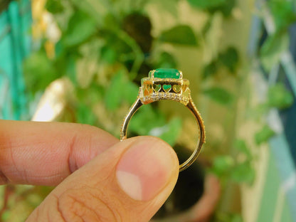 IGI Certified 6.2 Ctw Natural Zambian Emerald And Diamond Engagement Ring 18K Yellow Gold May Birthstone Gift Ring