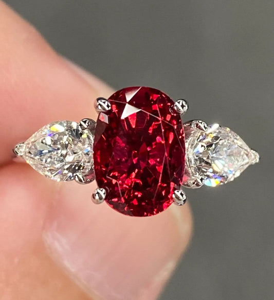 Incredible IGI 2.7 Ctw Vivid Blood Red Burmese Spinel & Diamond Ring 18K White Gold Three Stone Oval Cut