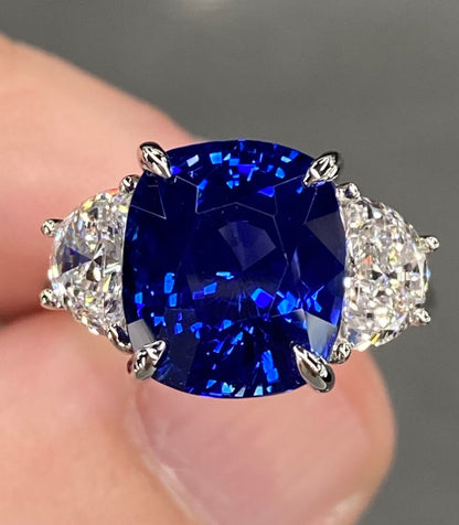 Exceptional IGI Certified 7.3 Ctw Royal Blue Ceylon Sapphire & VVS Diamond 18k White Gold  Ring For Love