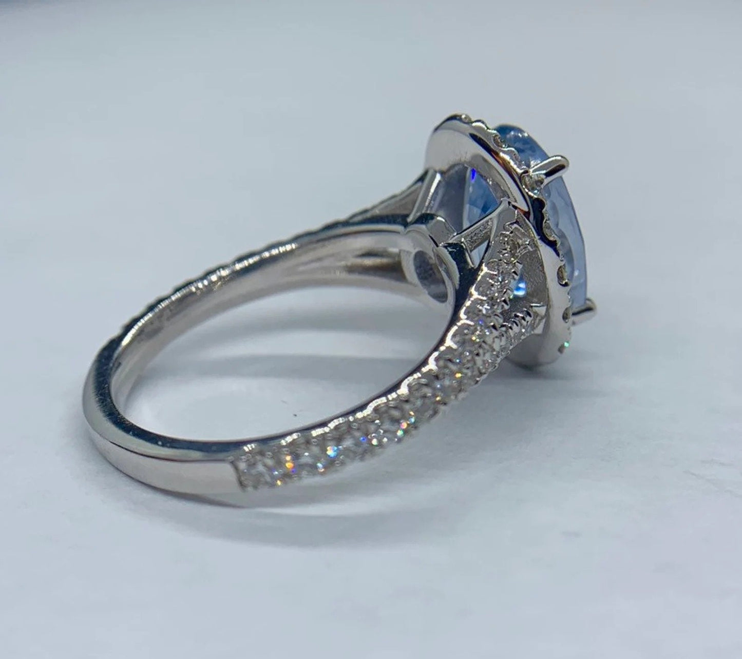 Exceptional IGI Certified No Heat 6 Ct Internally Flawless Blue Ceylon Sapphire & D VVS1 Diamond Ring 18k White Gold