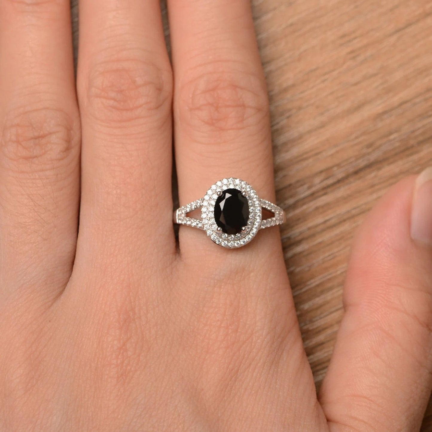 Dhalāl Black Spinel Promise Ring